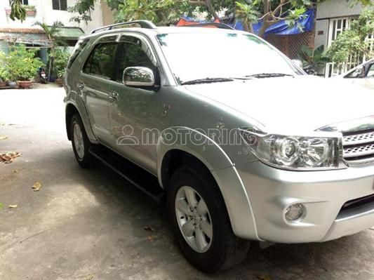 Toyota Fortuner 2005 ảnh 4